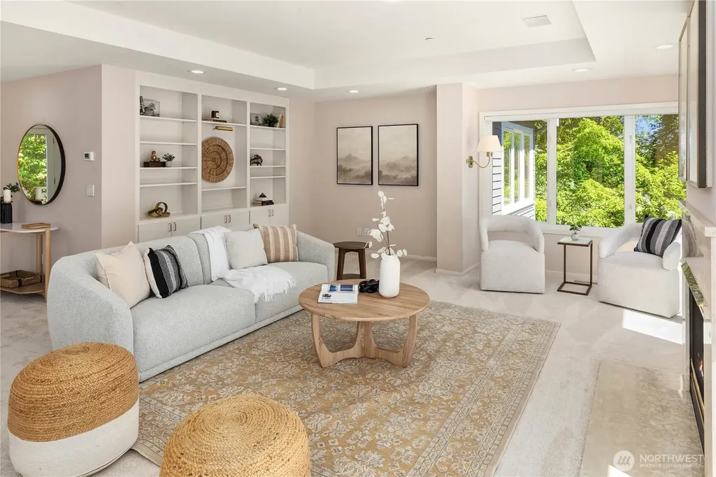 9210 Parkwood Ridge Road Mercer Island WA 98040