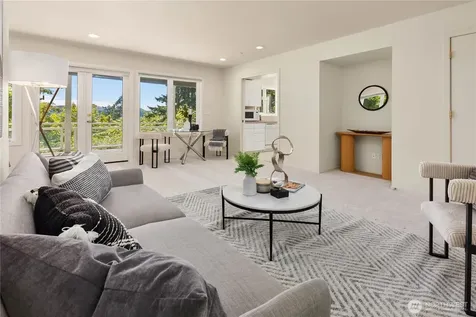 9210 Parkwood Ridge Road Mercer Island WA 98040