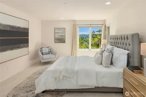 9210 Parkwood Ridge Road Mercer Island WA 98040