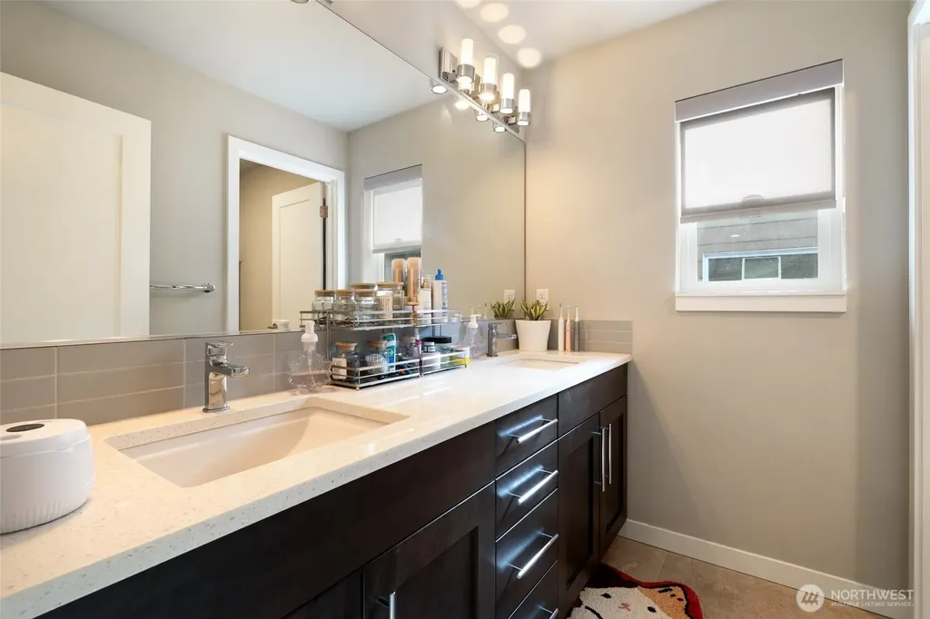 15259 127th Place NE Woodinville WA 98072