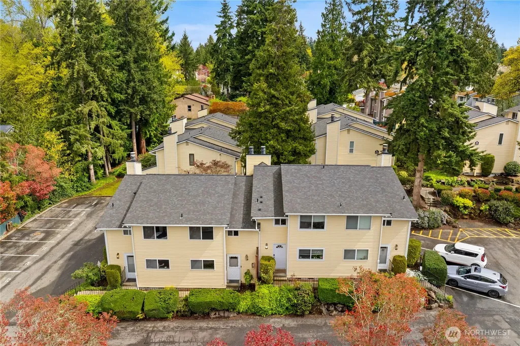 12024 101st Avenue NE Kirkland WA 98034