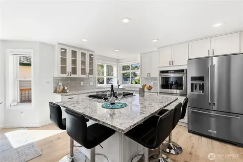 4615 SW 329th Way Federal Way WA 98023