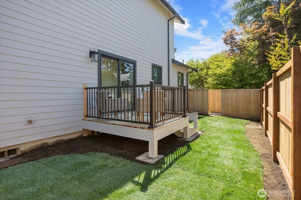 313 SE Andrews Street Issaquah WA 98027