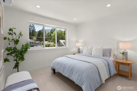 313 SE Andrews Street Issaquah WA 98027