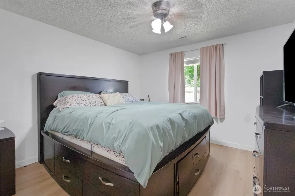 2616 Mt Mckinley Court Puyallup WA 98374