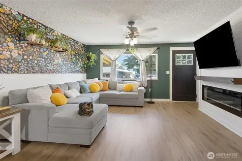 2616 Mt Mckinley Court Puyallup WA 98374