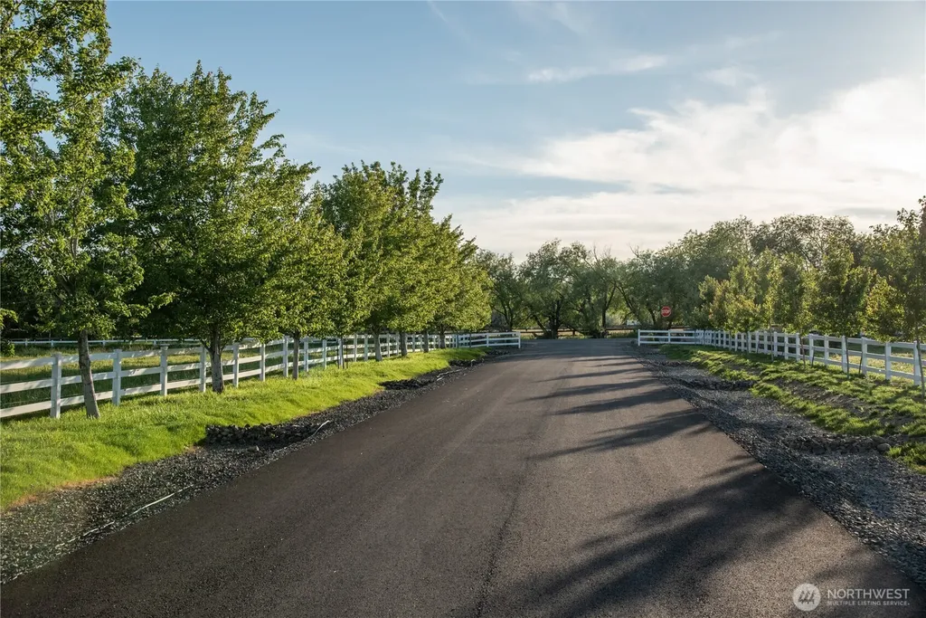 3 Look Road Ellensburg WA 98926