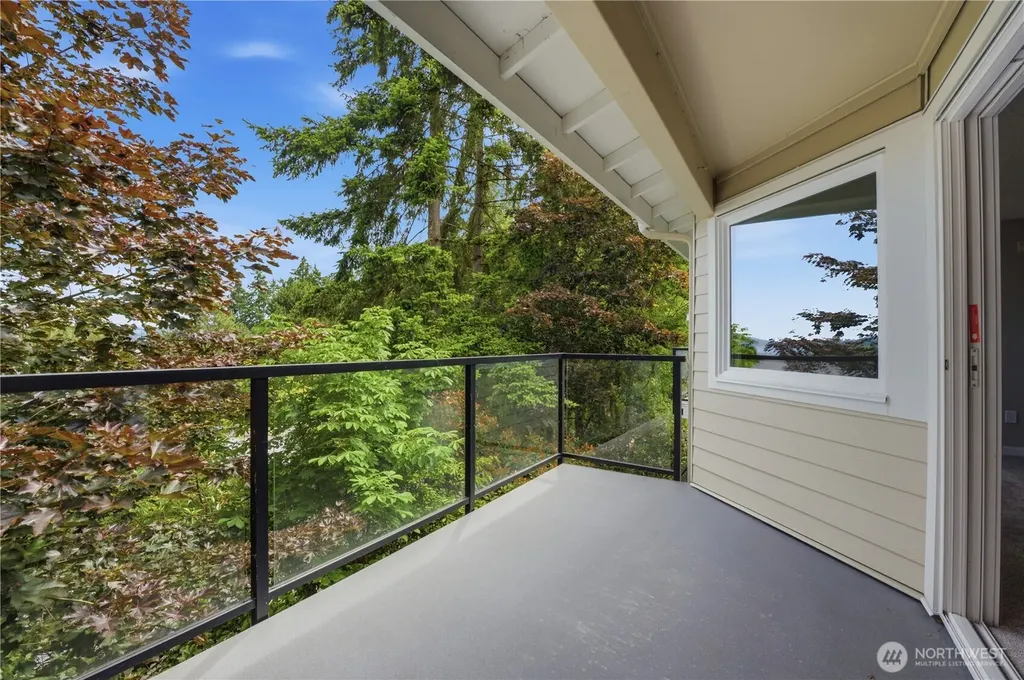 4189 W Lake Sammimish Parkway SE Bellevue WA 98008
