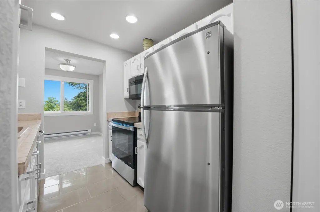 4189 W Lake Sammimish Parkway SE Bellevue WA 98008