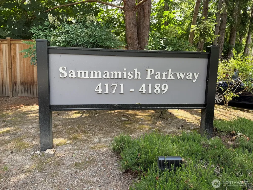 4189 W Lake Sammimish Parkway SE Bellevue WA 98008