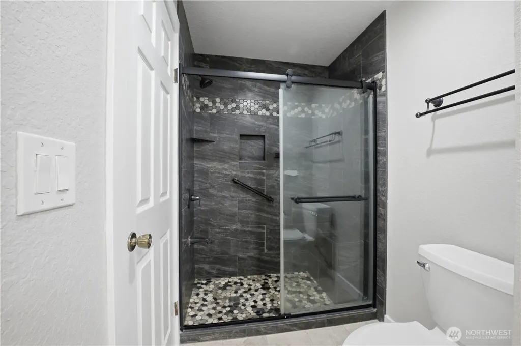 4189 W Lake Sammimish Parkway SE Bellevue WA 98008