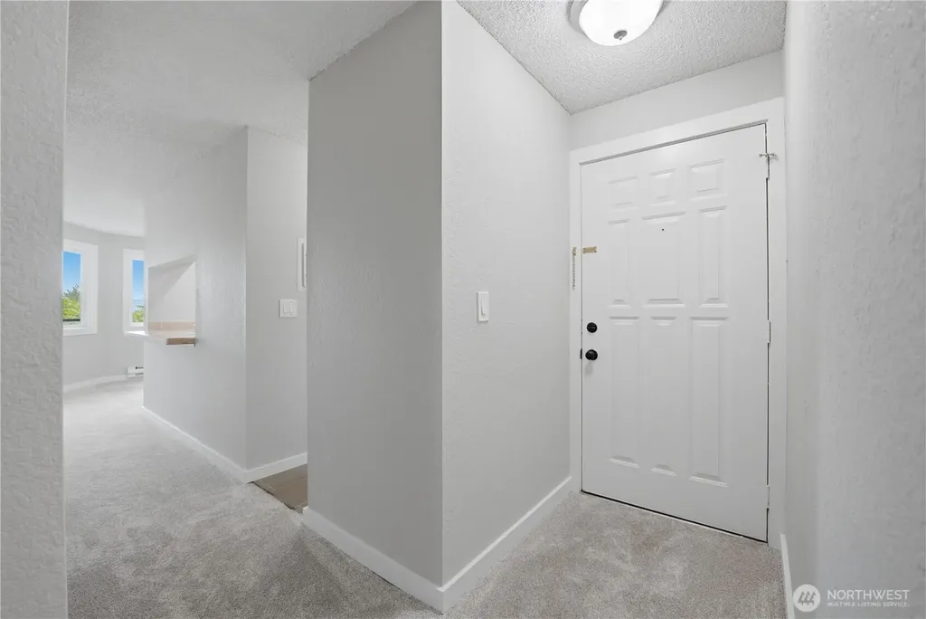 4189 W Lake Sammimish Parkway SE Bellevue WA 98008