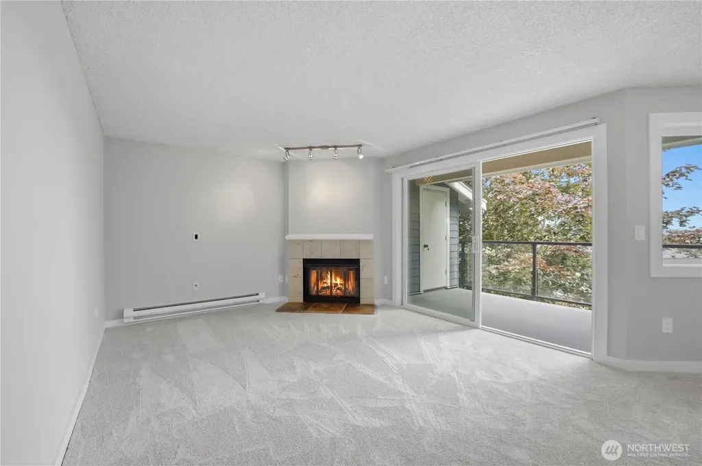 4189 W Lake Sammimish Parkway SE Bellevue WA 98008
