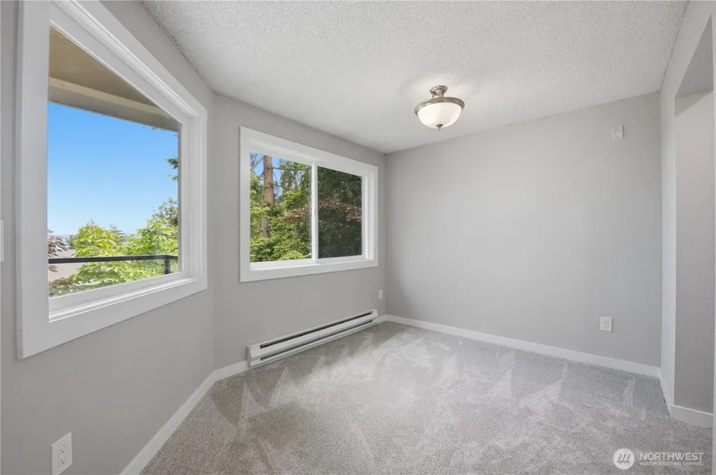 4189 W Lake Sammimish Parkway SE Bellevue WA 98008