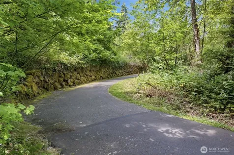4189 W Lake Sammimish Parkway SE Bellevue WA 98008