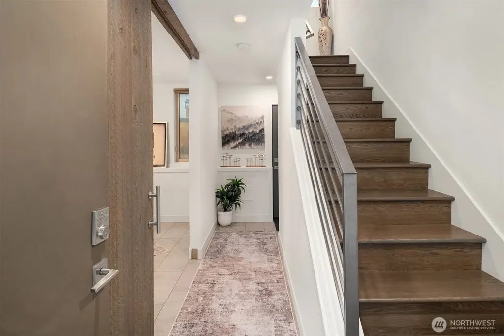 1935 7th Avenue W Seattle WA 98119