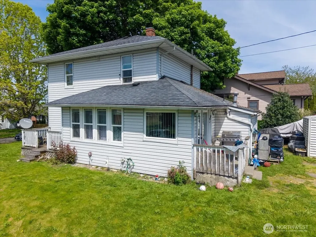 1931 Mcdougall Avenue Everett WA 98201