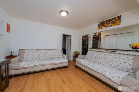 1931 Mcdougall Avenue Everett WA 98201