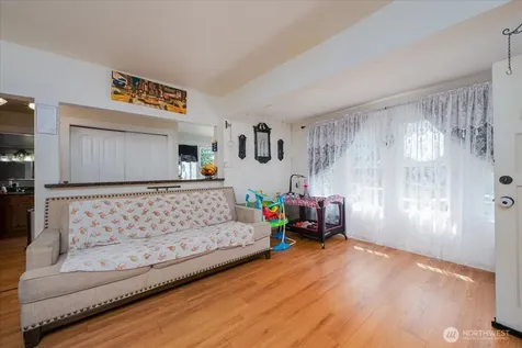 1931 Mcdougall Avenue Everett WA 98201