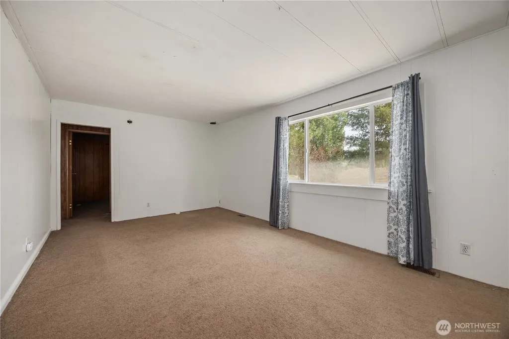 27 Buckingham Alley Brewster WA 98812