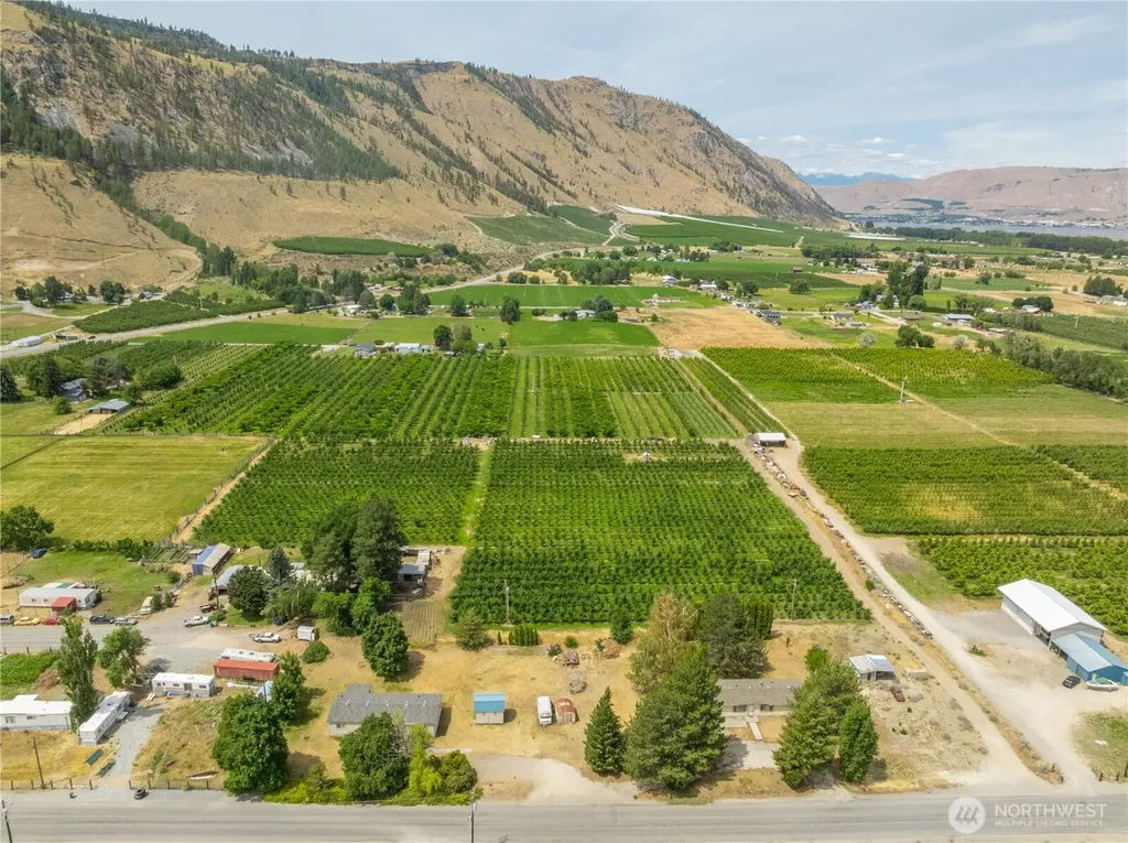 27 Buckingham Alley Brewster WA 98812