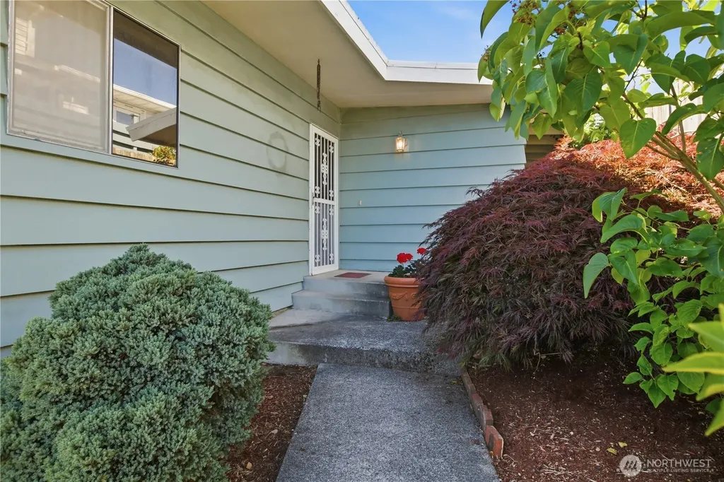 3532 SW 171st Street Burien WA 98166