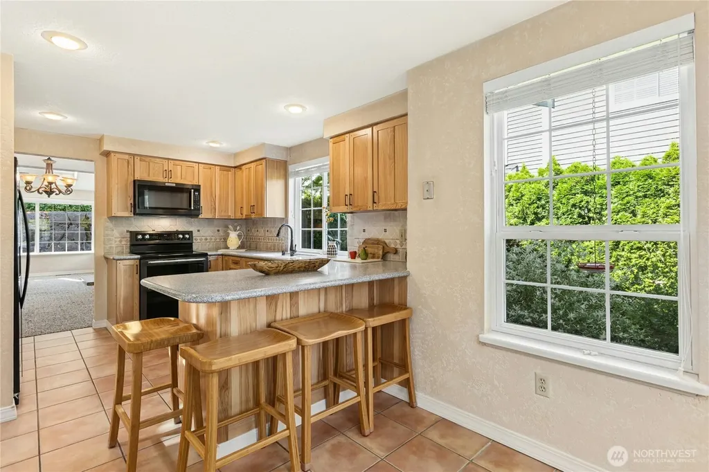 24311 SE 41st Place Sammamish WA 98029