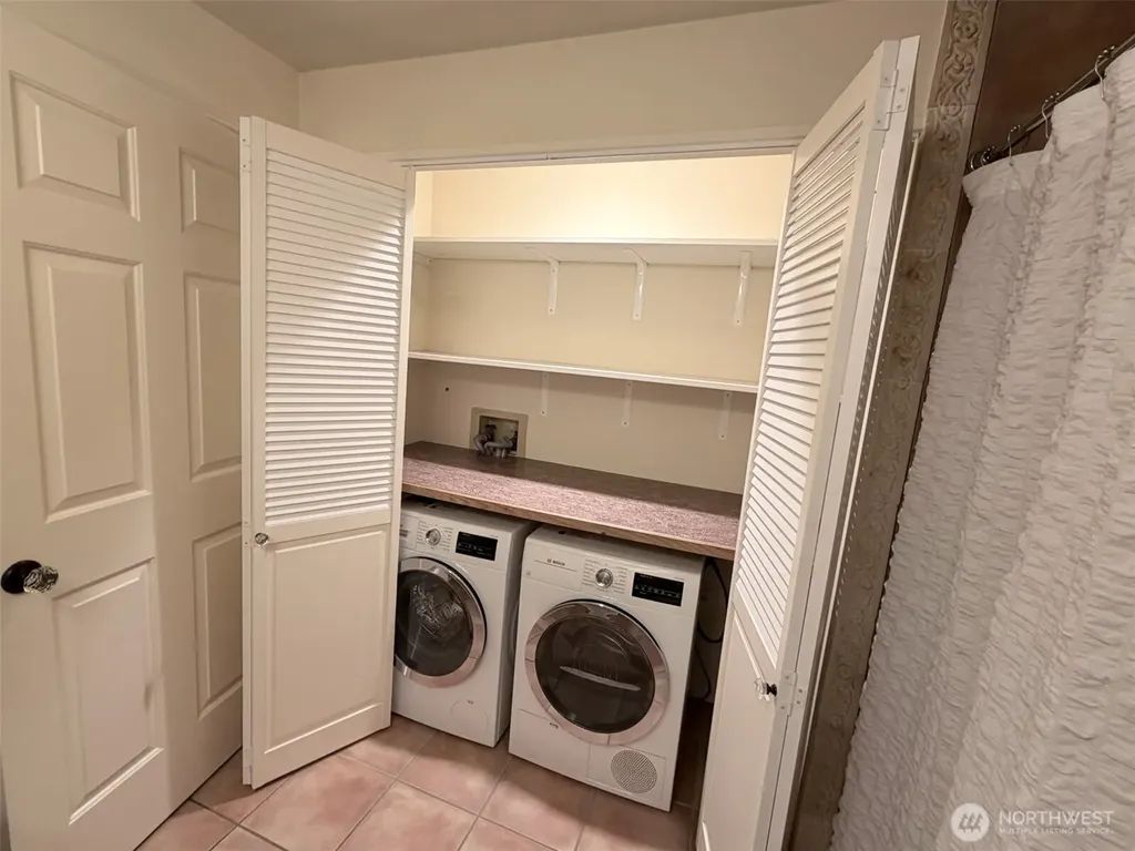 24311 SE 41st Place Sammamish WA 98029