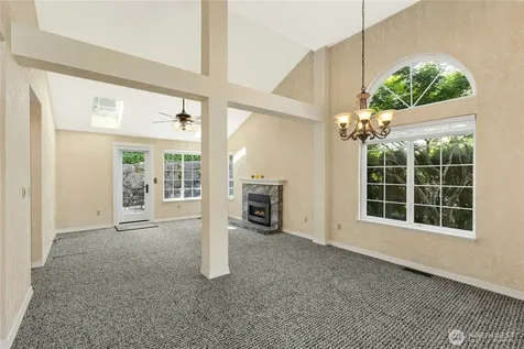 24311 SE 41st Place Sammamish WA 98029
