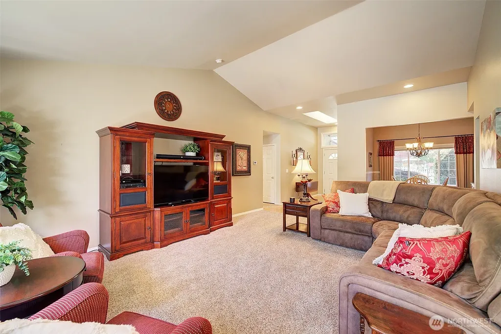 9014 192nd Street SE Snohomish WA 98296