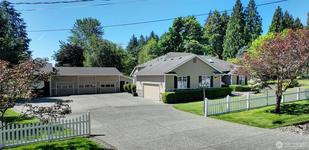 9014 192nd Street SE Snohomish WA 98296