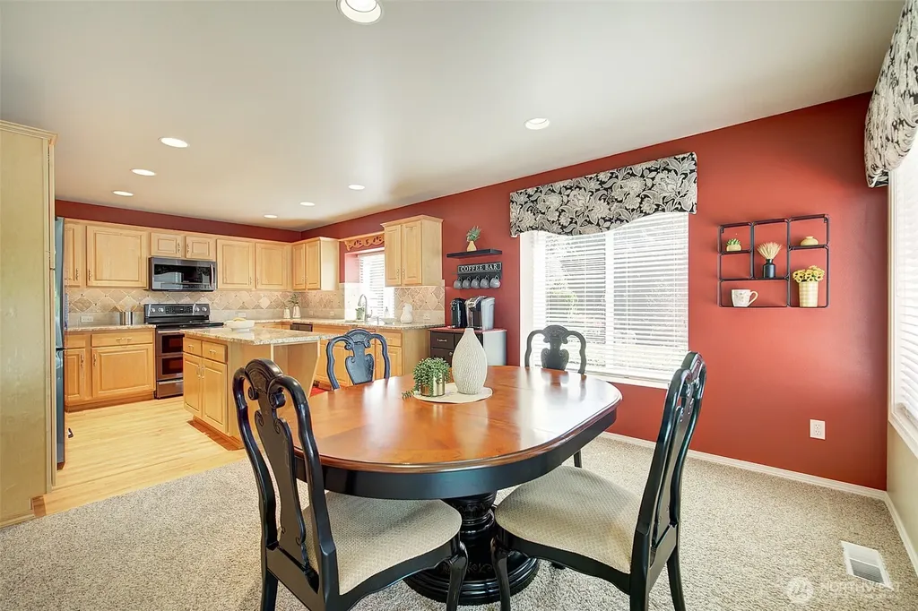 9014 192nd Street SE Snohomish WA 98296