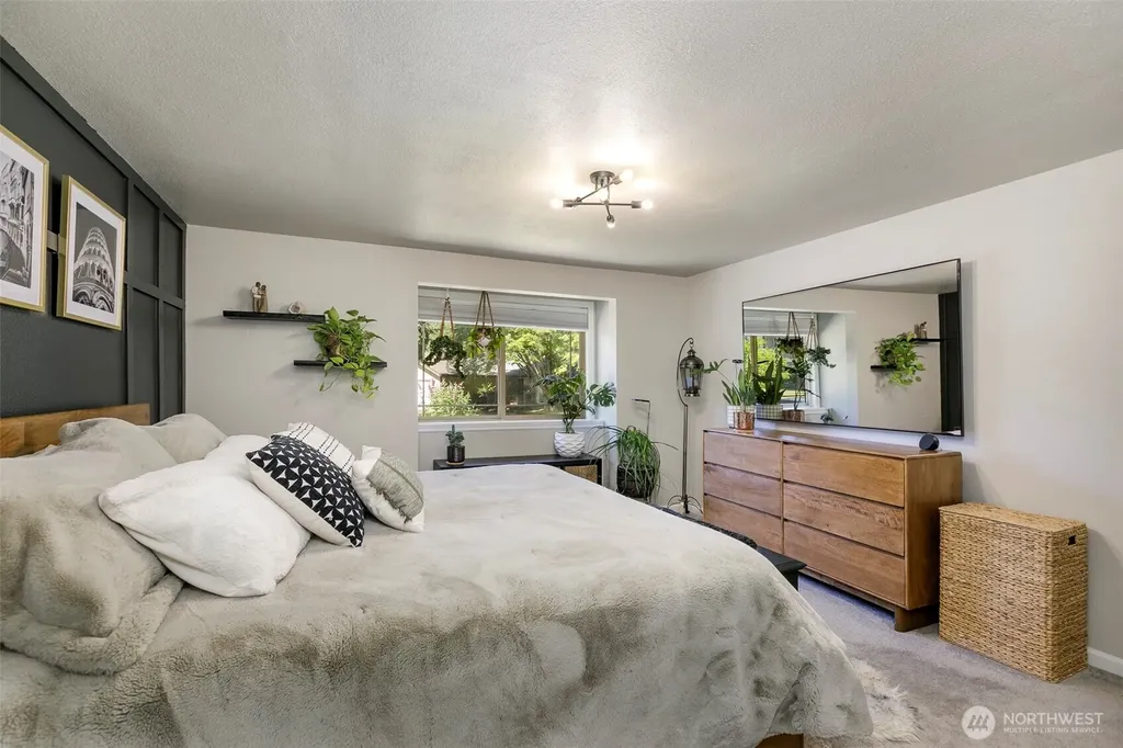105 Lila Street Steilacoom WA 98388