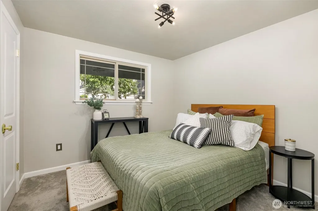 105 Lila Street Steilacoom WA 98388