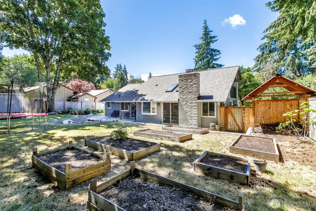 105 Lila Street Steilacoom WA 98388