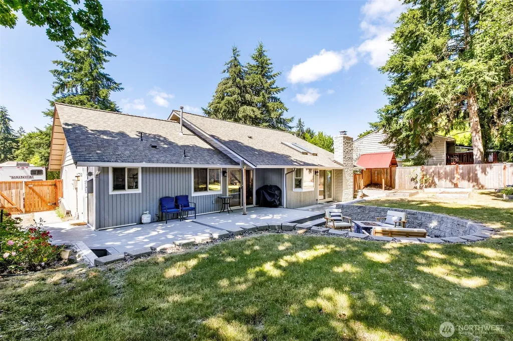 105 Lila Street Steilacoom WA 98388