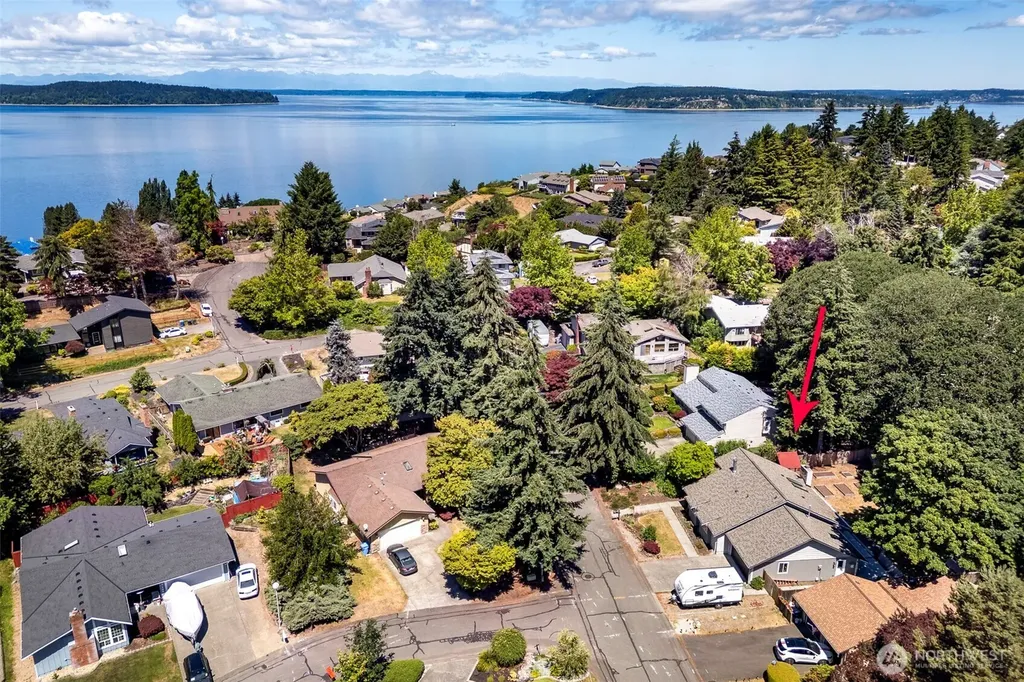 105 Lila Street Steilacoom WA 98388