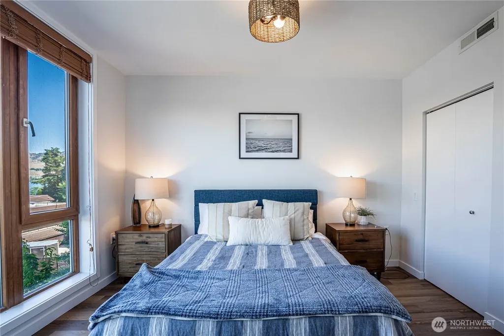 2220 W Woodin Avenue Chelan WA 98816
