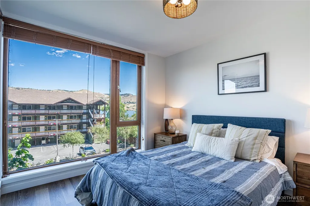 2220 W Woodin Avenue Chelan WA 98816