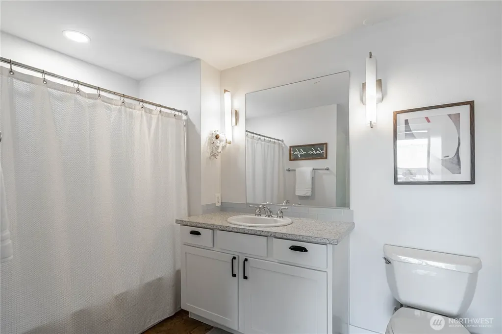 2220 W Woodin Avenue Chelan WA 98816