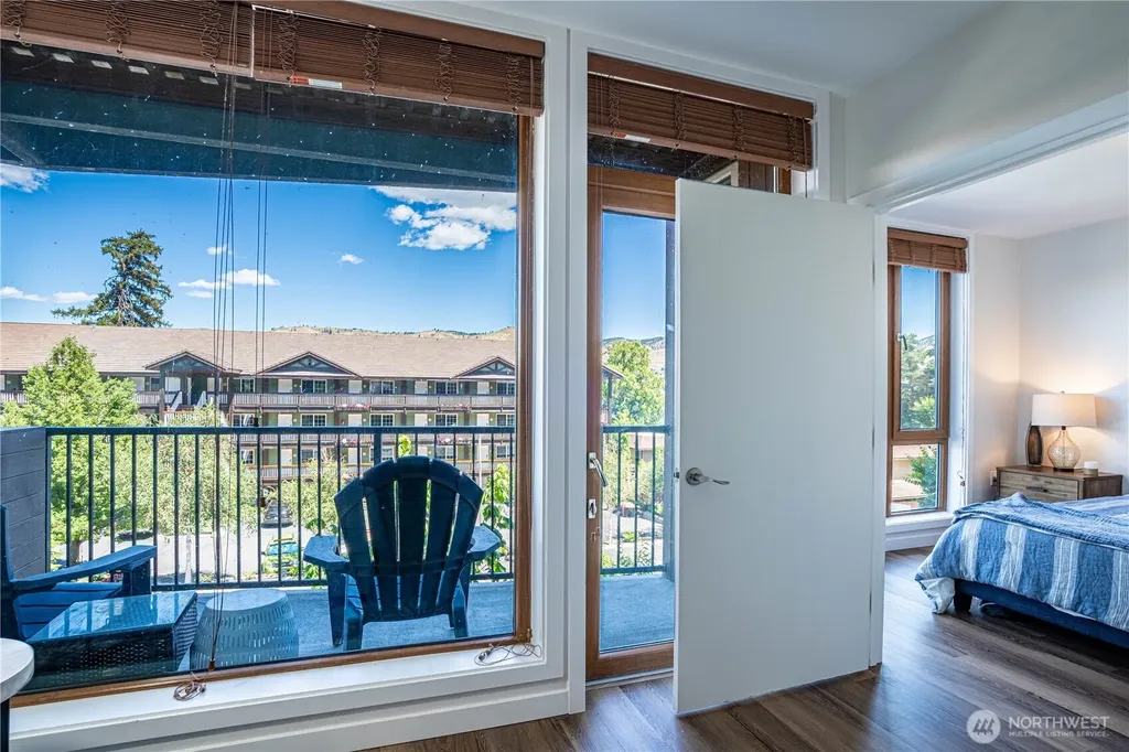 2220 W Woodin Avenue Chelan WA 98816