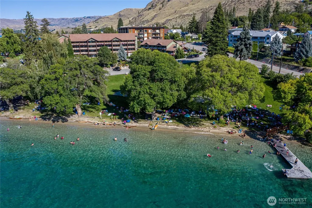 2220 W Woodin Avenue Chelan WA 98816