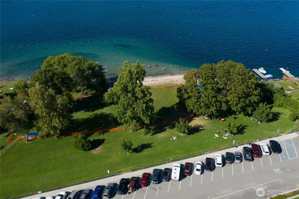 2220 W Woodin Avenue Chelan WA 98816