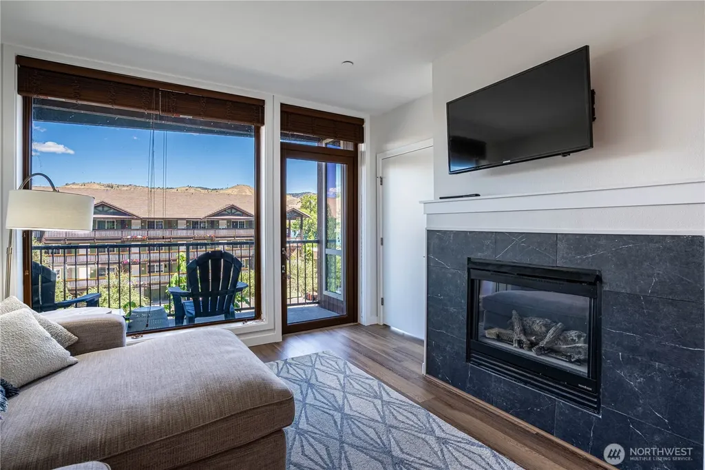 2220 W Woodin Avenue Chelan WA 98816