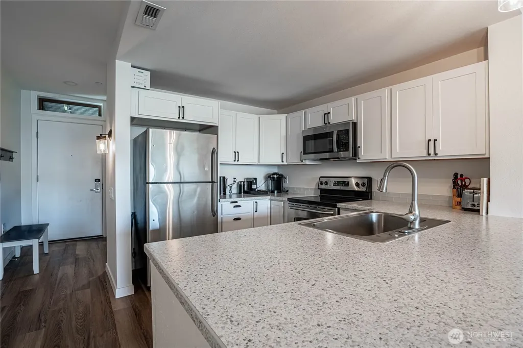 2220 W Woodin Avenue Chelan WA 98816