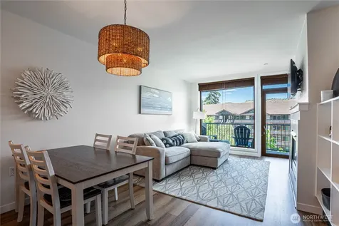 2220 W Woodin Avenue Chelan WA 98816