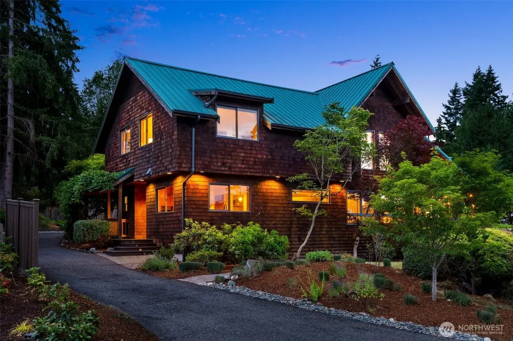 7321 152nd Avenue NE Redmond WA 98052