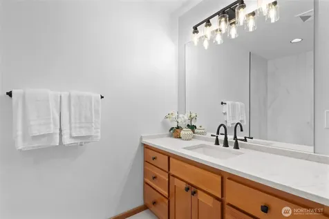 7321 152nd Avenue NE Redmond WA 98052