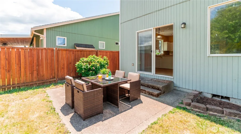 13009 12th Avenue E Tacoma WA 98445