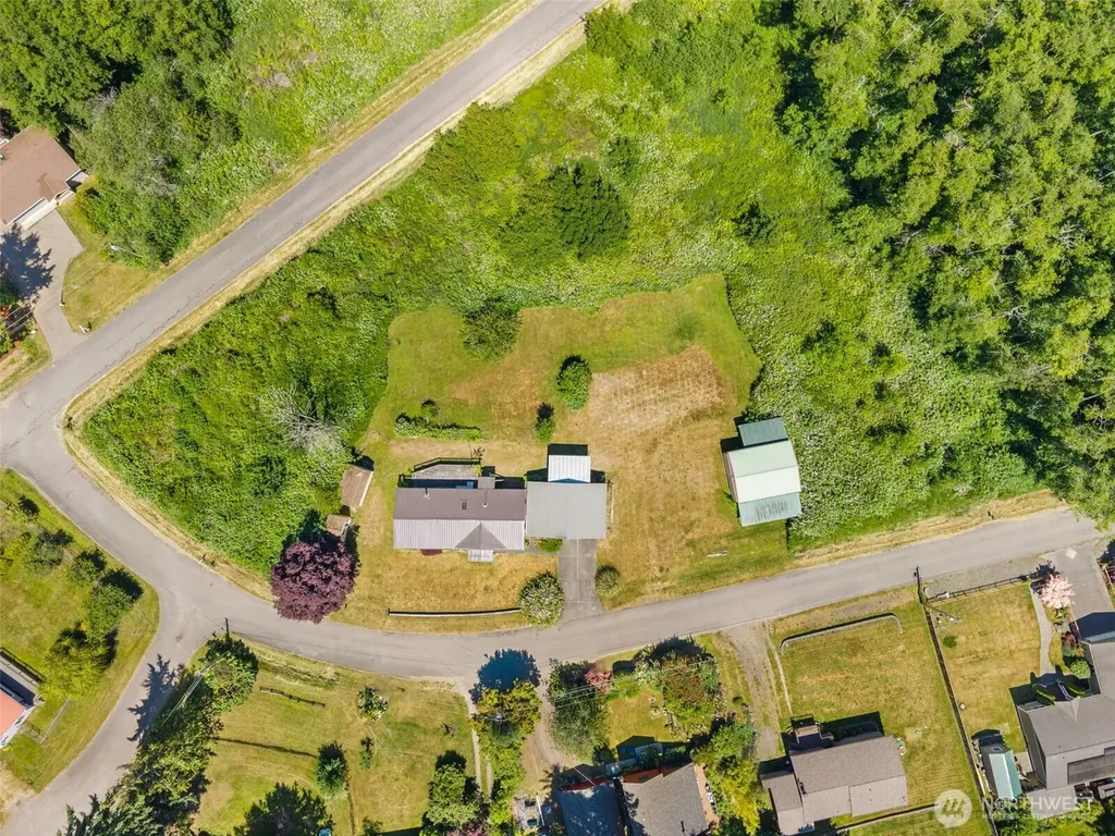 39058 Shoreview Drive NE Hansville WA 98340